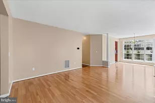 22 Stanford Dr, Kendall Park, NJ 08824 - Photo 7