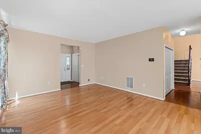 22 Stanford Drive, Kendall Park, NJ 08824 - Photo 9
