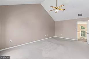 22 Stanford Dr, Kendall Park, NJ 08824 - Photo 23