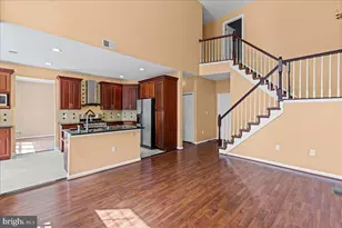 22 Stanford Dr, Kendall Park, NJ 08824 - Photo 19