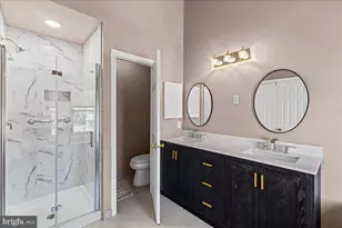 22 Stanford Dr, Kendall Park, NJ 08824 - Photo 33
