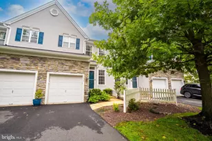 1604 Yarrow Cir, Dayton, NJ 08810 - Photo 3