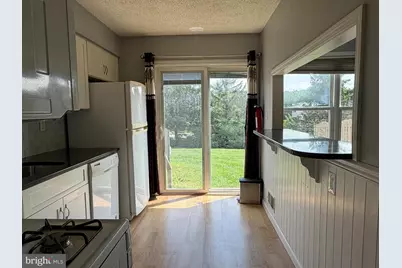 99 Brookview Circle, Monroe Township, NJ 08831 - Photo 5