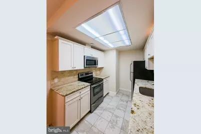 227 Manchester Lane, Monroe Township, NJ 08831 - Photo 7