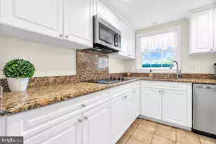 229 Old Nassau Rd, Monroe Township, NJ 08831 - Photo 17