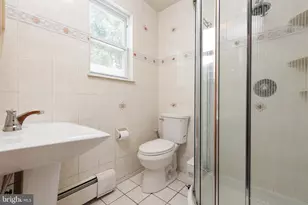 140 Valentine Pl, Woodbridge Township, NJ 07095 - Photo 17
