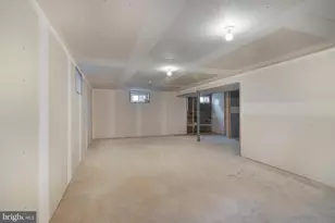 4 Morris Ave, Edison, NJ 08837 - Photo 15