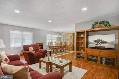 212 N Pondview Boulevard, Monroe Township, NJ 08831 - Photo 5