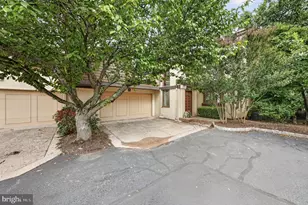 461 Sayre Dr, Princeton, NJ 08540 - Photo 3