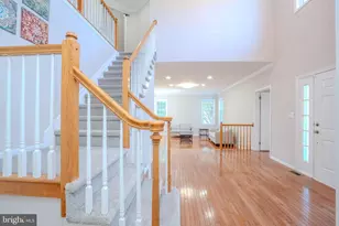 37 Kinglet Dr S, Cranbury Township, NJ 08512 - Photo 17