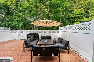 8 Henry Ct, Plainsboro Township, NJ 08536 - Photo 23