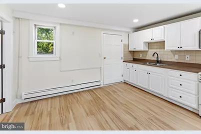 3774 State Route 27 #4A, Kendall Park, NJ 08540 - Photo 3