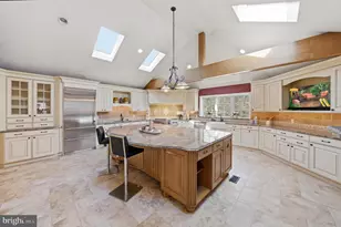 7 Monroe Pl, Cranbury Township, NJ 08512 - Photo 9