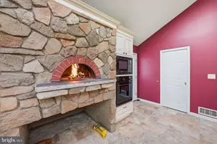 7 Monroe Pl, Cranbury Township, NJ 08512 - Photo 7