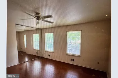 211 Gambocz Court, Monmouth Junction, NJ 08852 - Photo 11