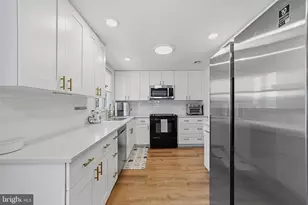 271 Old Nassau, Monroe Township, NJ 08831 - Photo 11