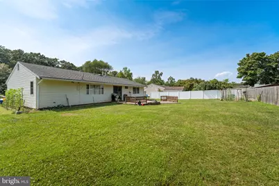 16 Stockton Road, Kendall Park, NJ 08824 - Photo 19