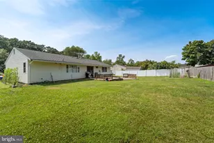 16 Stockton Rd, Kendall Park, NJ 08824 - Photo 19