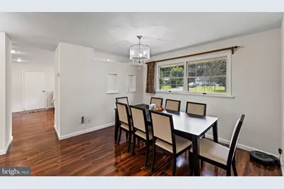 16 Stockton Road, Kendall Park, NJ 08824 - Photo 7