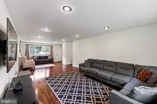 16 Stockton Rd, Kendall Park, NJ 08824 - Photo 5