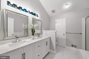 16 Lee Ct, Plainsboro Township, NJ 08536 - Photo 29
