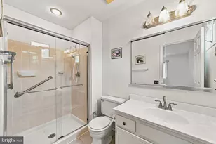 287 Oradell Dr, Monroe Township, NJ 08831 - Photo 19