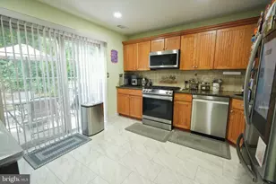 1702 Oak Ct, Monmouth Junction, NJ 08852 - Photo 11
