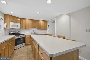432 Plainsboro Rd, Plainsboro Township, NJ 08536 - Photo 7