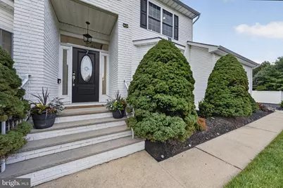 7 Sarah Court, Monmouth Junction, NJ 08852 - Photo 5