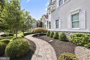 16 Cummings Rd, Monmouth Junction, NJ 08852 - Photo 3