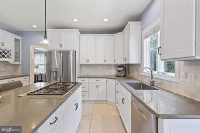 16 Cummings Road, Monmouth Junction, NJ 08852 - Photo 15