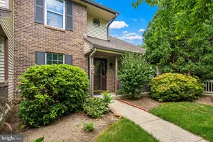 1212 Holly Ct, Monmouth Junction, NJ 08852 - Photo 3