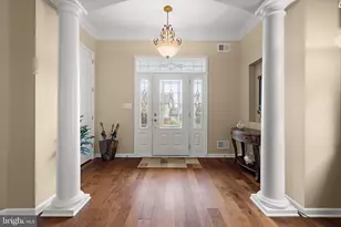 102 Riviera Drive, Monroe Township, NJ 08831 - Photo 5