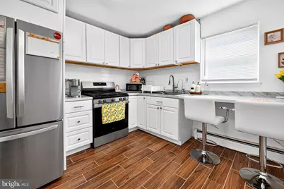 46 Gramercy Gardens Gardens #B, Middlesex, NJ 08846 - Photo 5