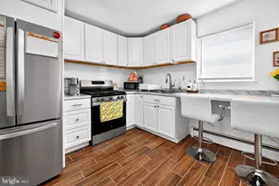 46 Gramercy Gardens Gardens, Middlesex, NJ 08846 - Photo 5