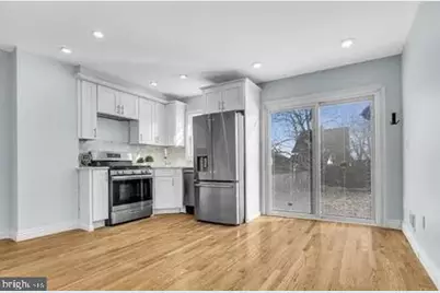 580 Garden Avenue, Woodbridge Township, NJ 07095 - Photo 3