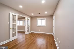 127 Kendall Rd, Kendall Park, NJ 08824 - Photo 17