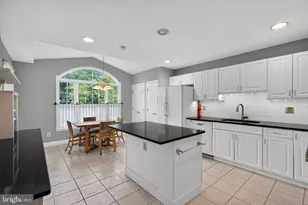 2 Azalea Ct, Plainsboro Township, NJ 08540 - Photo 9