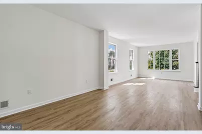 56 Chesapeake Road, Monmouth Junction, NJ 08852 - Photo 9