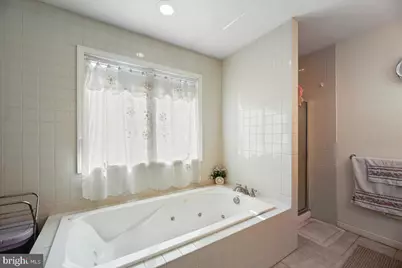 [Address not provided], Colonia, NJ 07067 - Photo 17