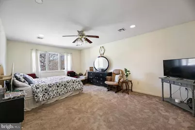 [Address not provided], Colonia, NJ 07067 - Photo 15