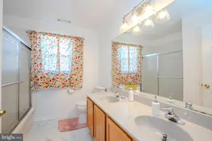 8 Jumping Brook Ct, Monroe Township, NJ 08831 - Photo 29