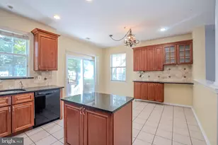 1311 Blossom Cir, Dayton, NJ 08810 - Photo 19