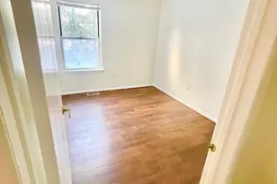 9 Lawry Ct, East Brunswick Township, NJ 08816 - Photo 11