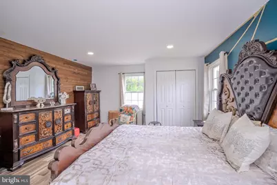 21 Pennington, Colonia, NJ 07067 - Photo 13