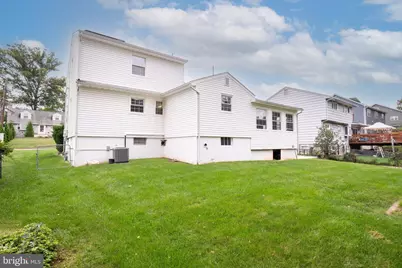 21 Pennington, Colonia, NJ 07067 - Photo 5