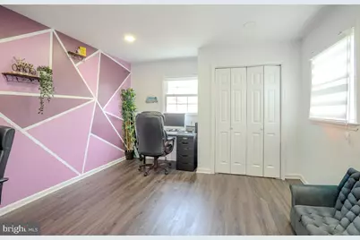 21 Pennington, Colonia, NJ 07067 - Photo 17