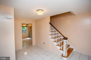 14 Woodmere Rd, North Brunswick Township, NJ 08902 - Photo 17