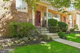 112 Kingsland Cir, South Brunswick Township, NJ 08852 - Photo 1