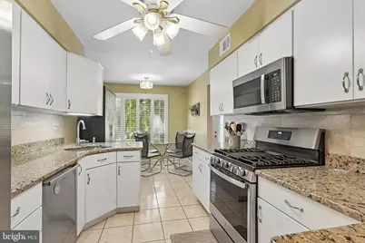 112 Kingsland Circle, South Brunswick Township, NJ 08852 - Photo 7